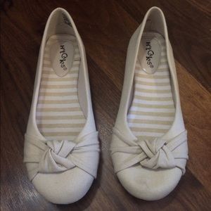 Cream Flats