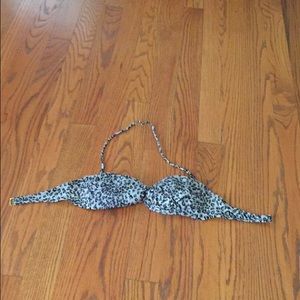 Black and white snow cheetah print