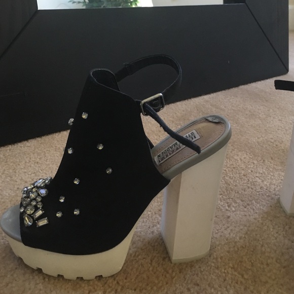 Steve Madden - Picture 3 of 4