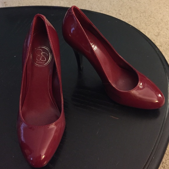 Red heels, size 6