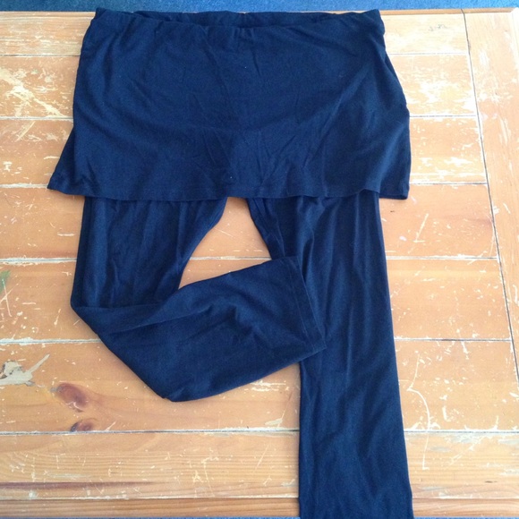 CAbi M'leggings Skirted Leggings