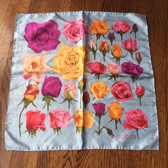gucci small scarf