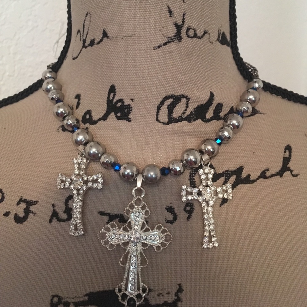 Neckless