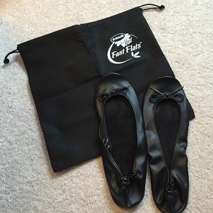 Fast flats with carry pouch