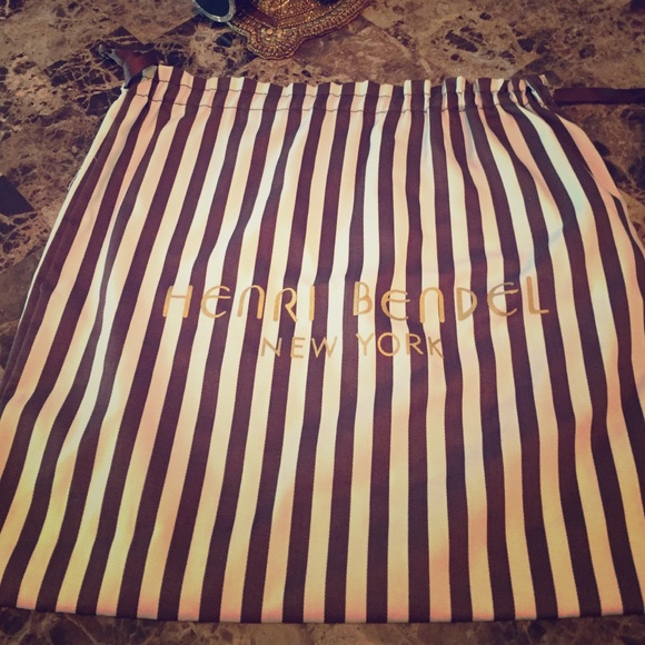 Henri Bendel - Small Jetsetter Dust Bag