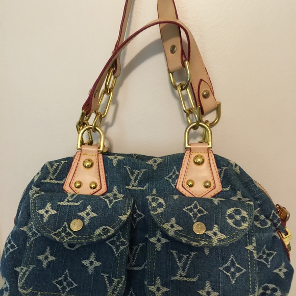 LOUIS VUITON BAG