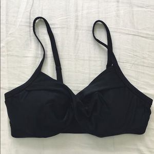 Athleta Twister Bikini Top in Black
