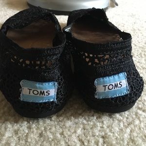 TOMS BLACK CROCHET ✨
