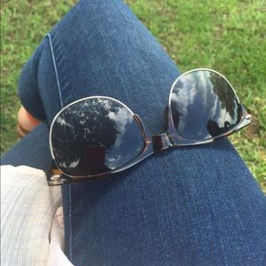 Meet your Posher, Brittnee