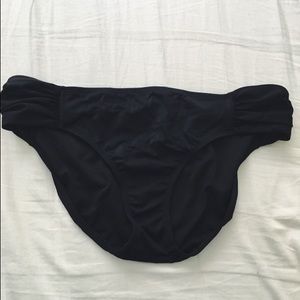 Athleta Shirred Bottom in Black