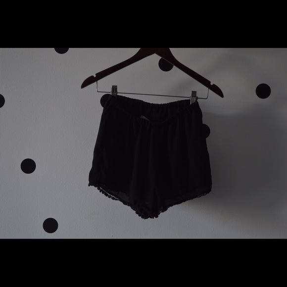 Brandy Melville shorts