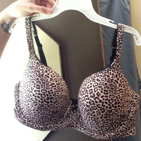 Victoria's Secret Other - Body by Victoria Secret Lined Demi