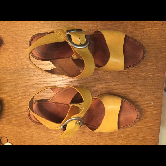 Mustard wedge