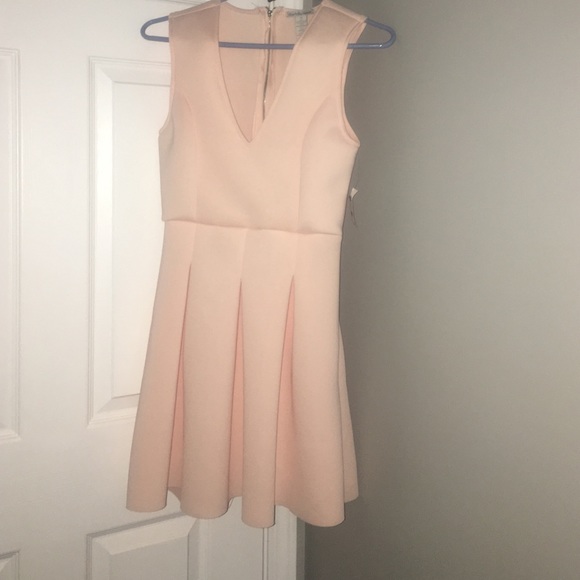 Peach Charlotte Russe cocktail dress - Picture 2 of 3