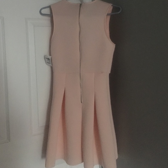 Peach Charlotte Russe cocktail dress - Picture 3 of 3