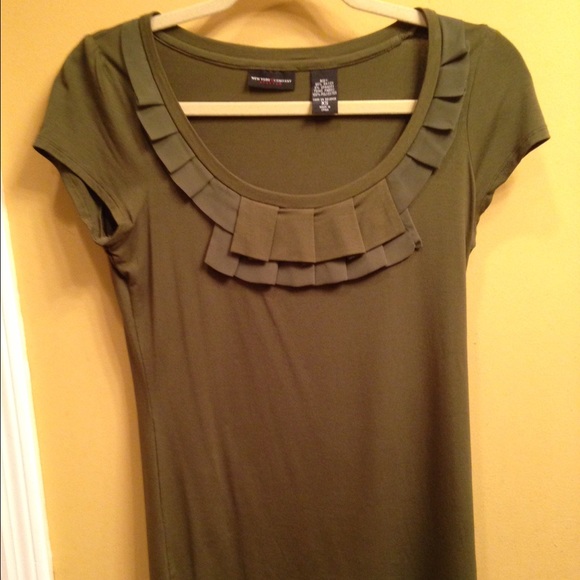 HOLD - NWOT New York & Co ruffle top - Picture 3 of 3