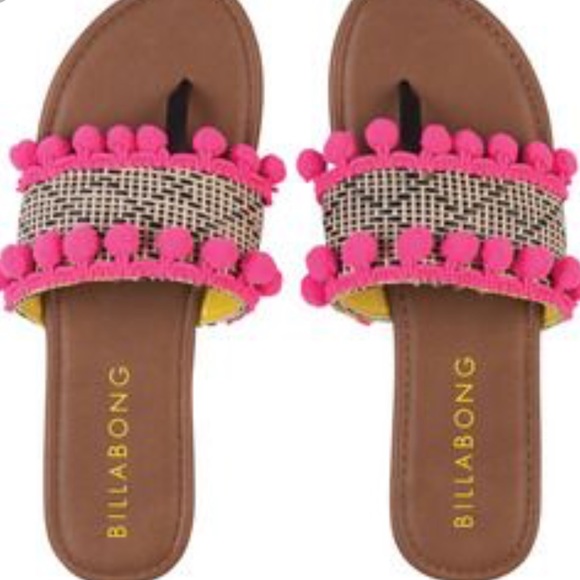NWT billabong pom pom sandals