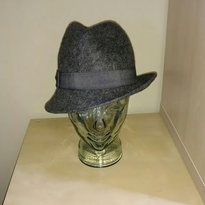 Grey wool fedora. OS.