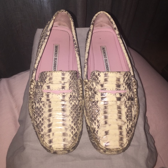Manolo Blanik snake skin drivers