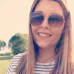 Meet your Posher, Danielle