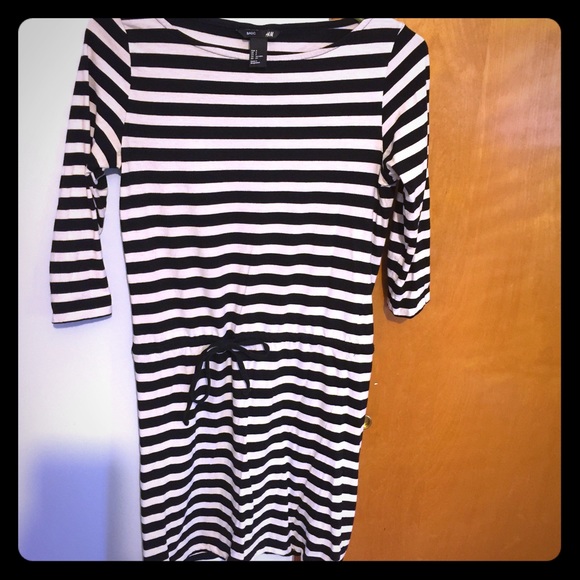H&M dress - Picture 1 of 4