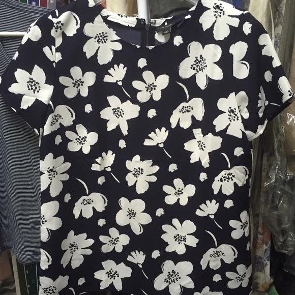 Ann Taylor floral blouse