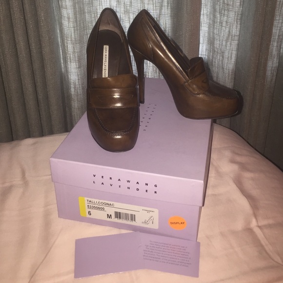 Vera Wang Lavender high heel loafers in cognac