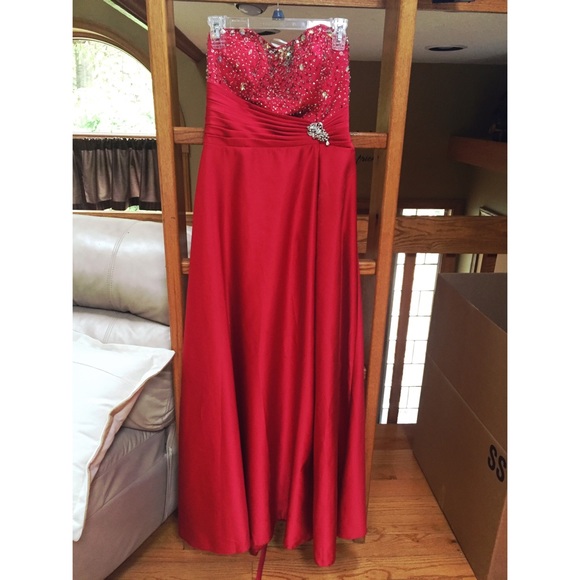 Red strapless prom dress