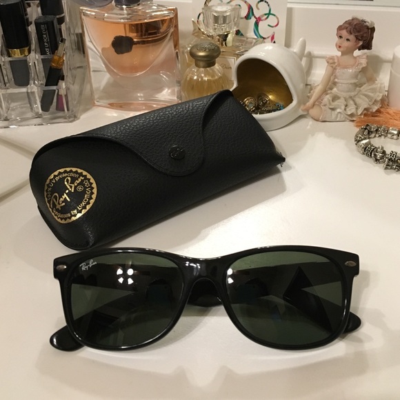 Rayban wayfarer sunglasses