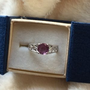 Beautiful Cathedral 1.75 care Alexandrite Ring