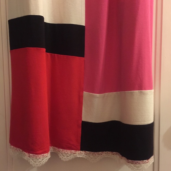 Sweetees Colorblocked Dress - Picture 3 of 4