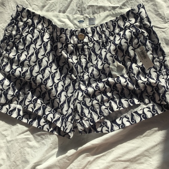 Old Navy 3.5" Navy Seahorse Print Shorts