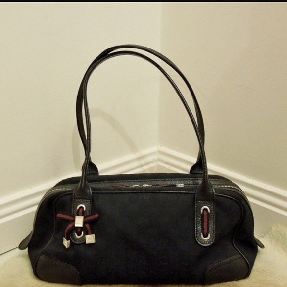 Authentic Gucci princy handbag.