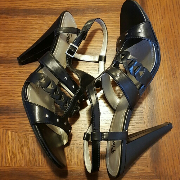 FIONI Clothing Shoes Black Fioni Sandalsheels Poshmark
