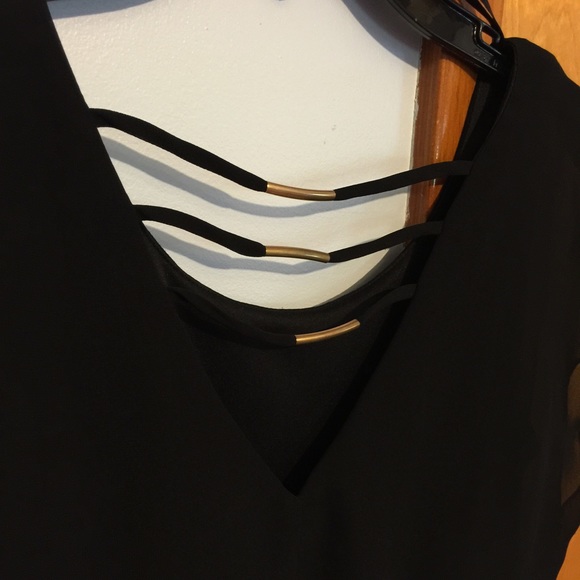 Black dress - Picture 3 of 4