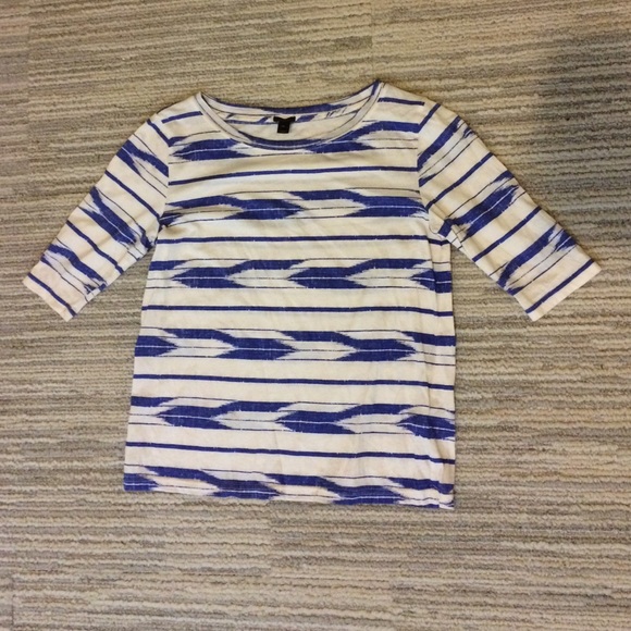 blue ikat pattern 1/2 sleeve tee