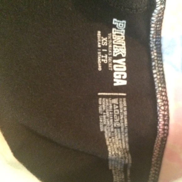 Victoria's Secret PINK yoga pants - Picture 3 of 3
