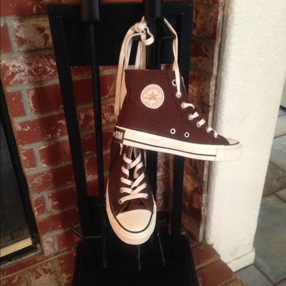 Converse Shoes - Cool 👟 shoes!