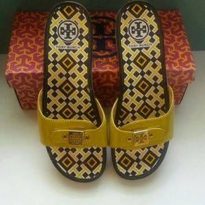 Tory Burch Wooden Clogs Dixon Mustard Yellow 9.5M