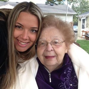 Meet your Posher, Stephanie