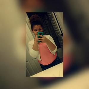 Meet your Posher, Alisha