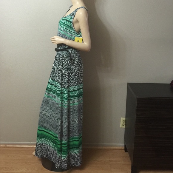 ❗️ SALE ❗️ 🍃 Jungle Green Maxi Skirt W Belt🍃 - Picture 2 of 4