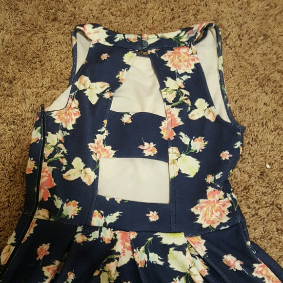 Target Navy Floral Dress - Picture 2 of 3