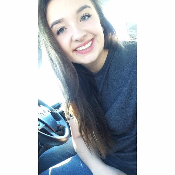 Meet your Posher, Charlotte