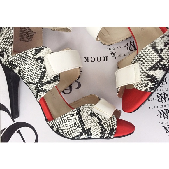 Rock & Republic Shoes - NWT. Snakeskin heels peep toe heels