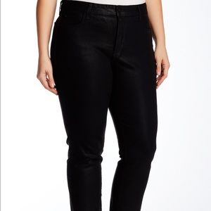 NYDJ Sheri Coated Skinny Jeans in Black 24w