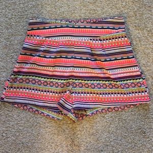 Patterned shorts