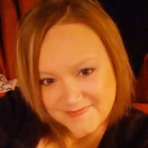 Meet your Posher, Monique