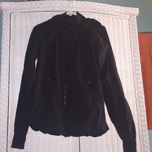 Black lululemon athletica in flux jacket size 6