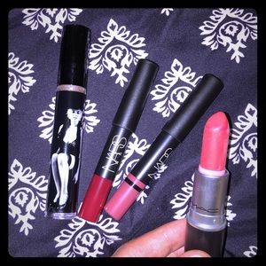 High end 💄 lipstick bundle!